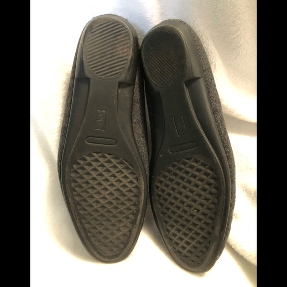 Aerosoles Max Bet Grey Felt Upper Loafers - Picture 5 of 6